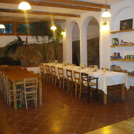 ファームステイ Agriturismo Pirapora ザンブローネ